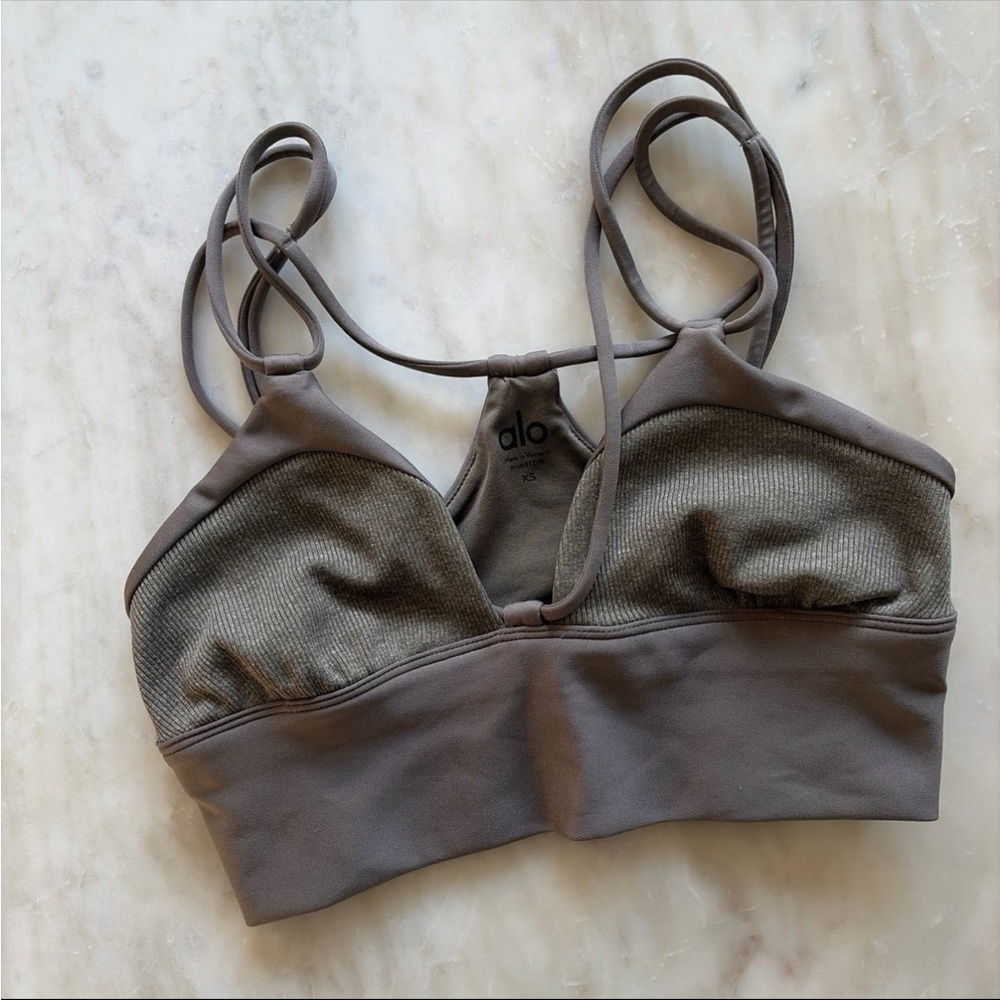 Alo Yoga sports bra - XS - olive green